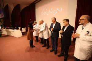 جشن بزرگ پرستاری در مرکز قلب و عروق شهید رجایی: عکس شماره 8 / 12